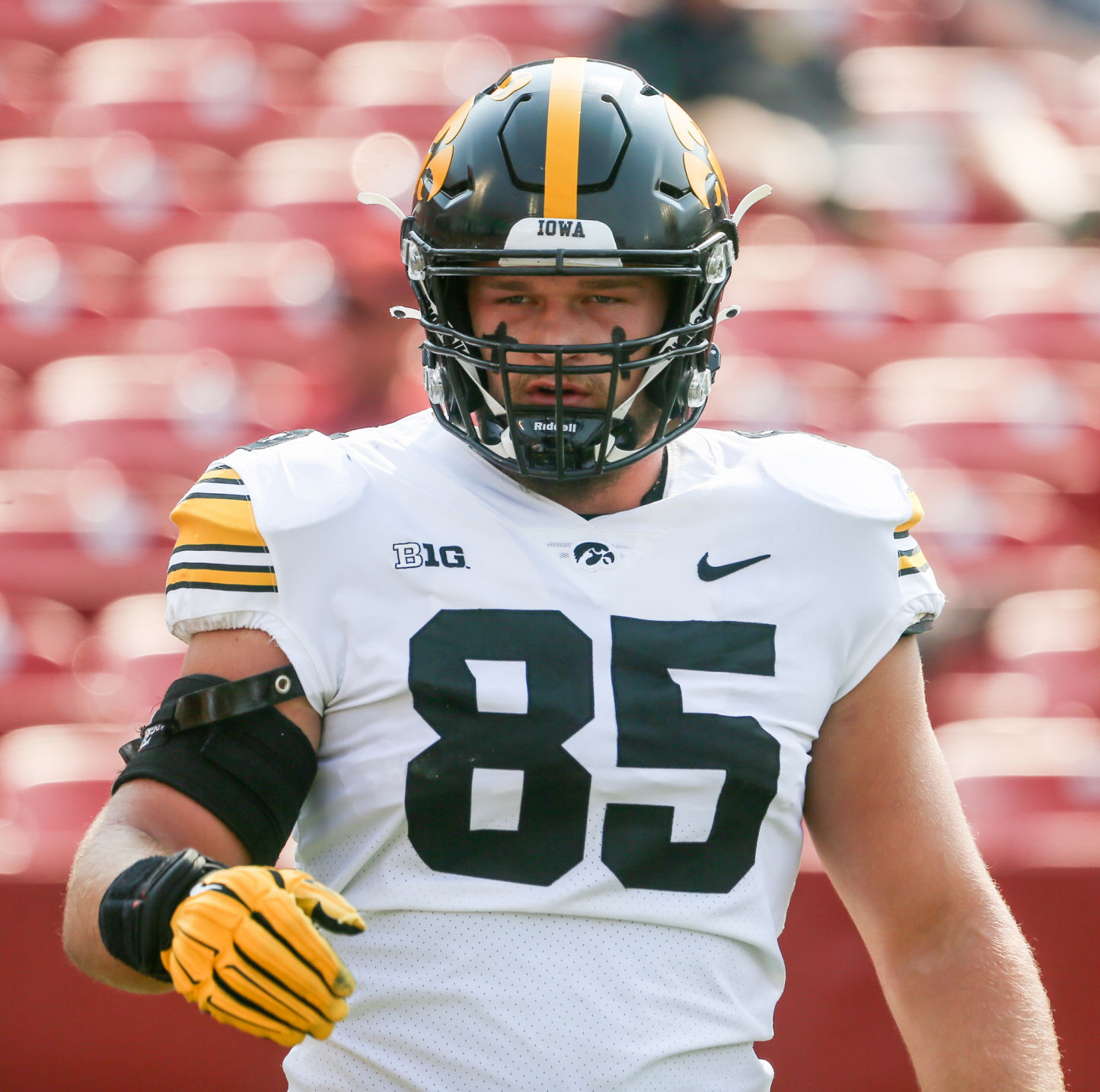 091121-qc-spt-iowa-isu-fball-025